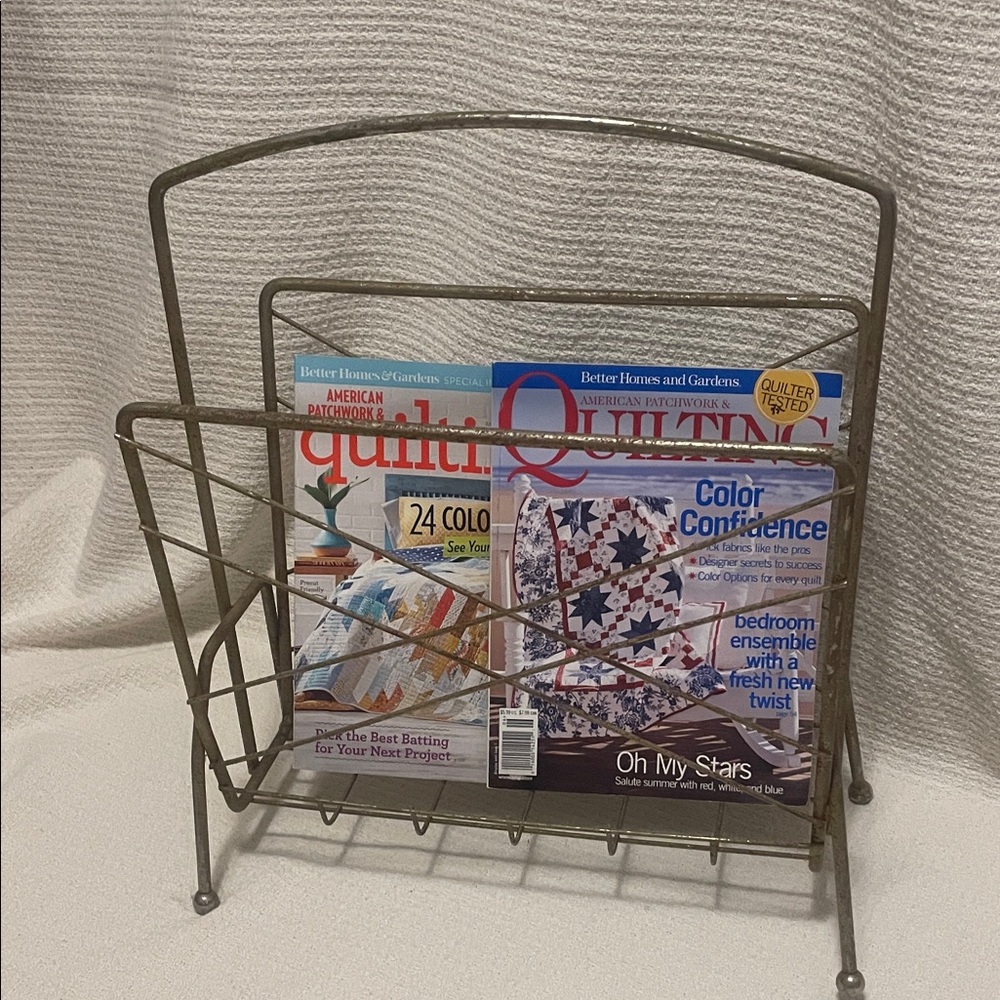 Elegant Metal Magazine Rack